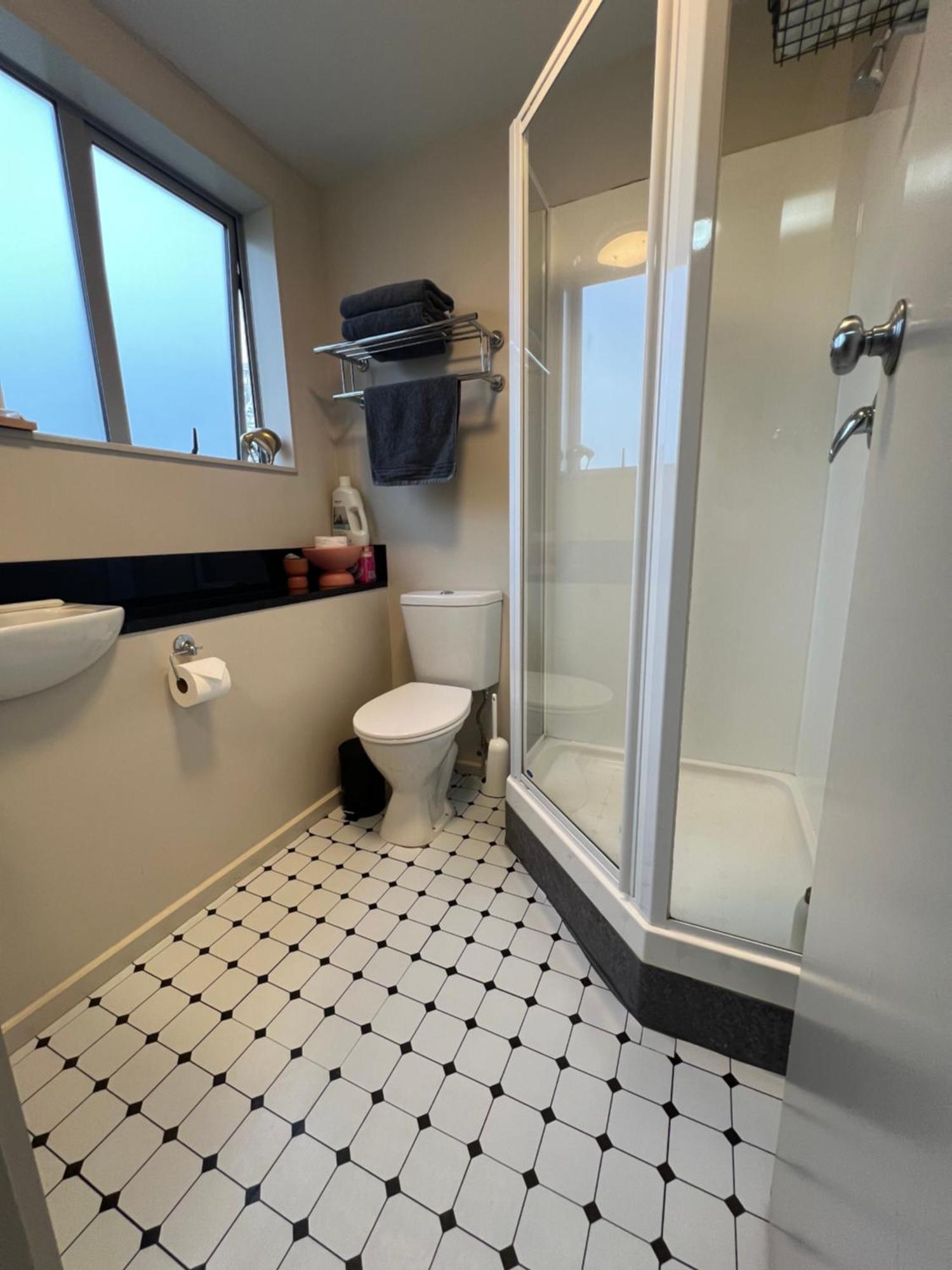 Cosy In City-up To 2 Beds Apartment Christchurch